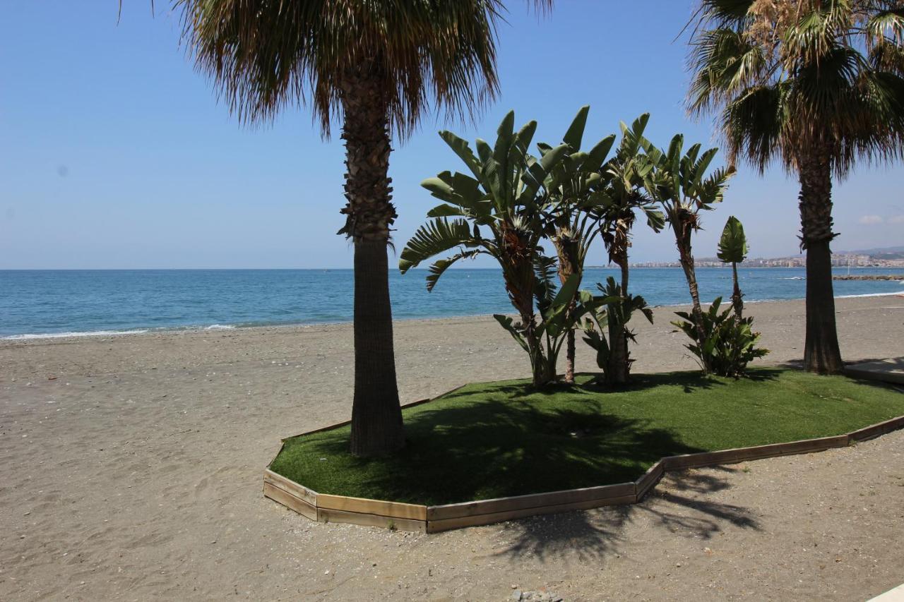 Una Gran Experiencia En La Costa Del Sol, A Pie De Playa Algarrobo Costa Exterior foto